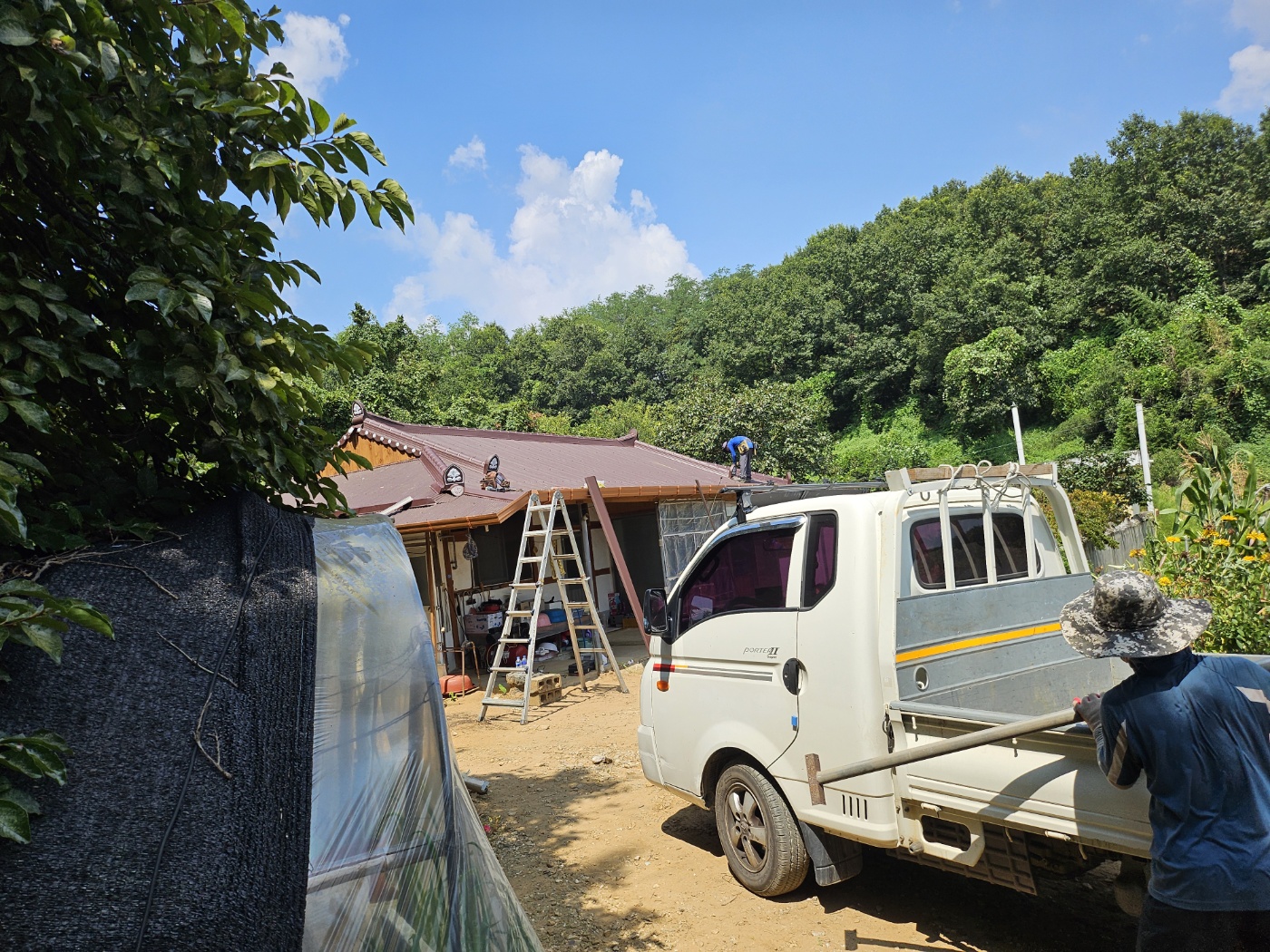 (포토) 서천읍행복나눔후원회, 민·관이 함께한 주거환경개선사업 실시